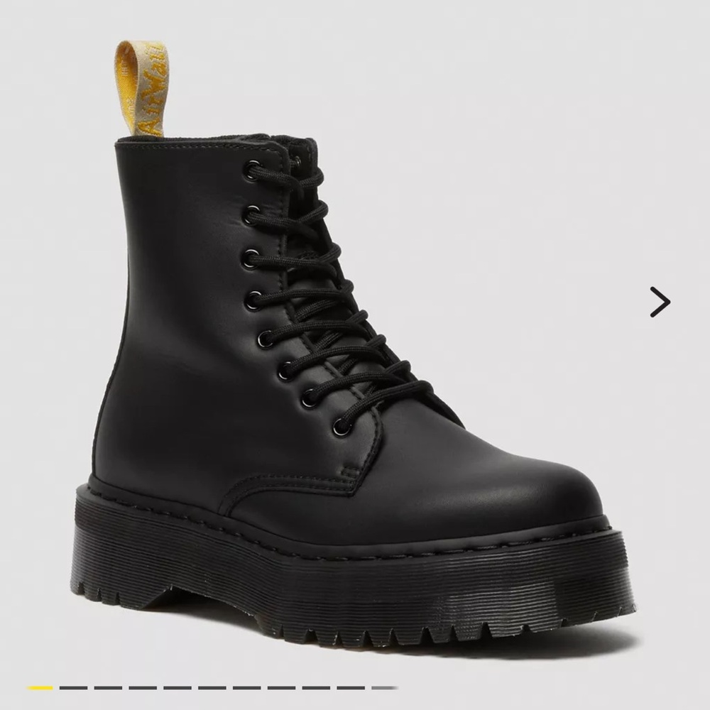 Dr. Martens Jadon ll vegan